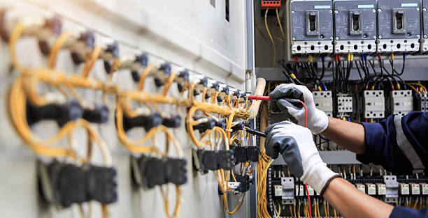 Professional Electrician technician working in Flying Hills, PA